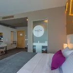 Nyota & Conference Center 4*