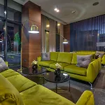 מלון Nyota & Conference Center 4*
