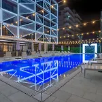 מלון Nyota & Conference Center מאמאיה