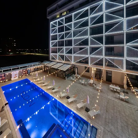 Nyota & Conference Center Hotel 4*