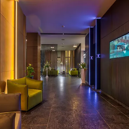 Nyota & Conference Center Hotel 4*