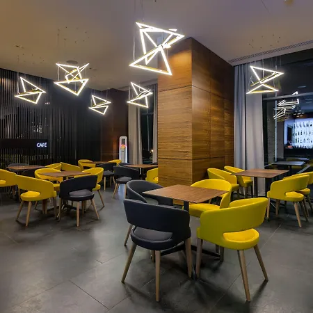 Hotel Nyota & Conference Center 4*