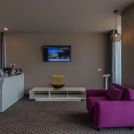 Nyota & Conference Center Hotel