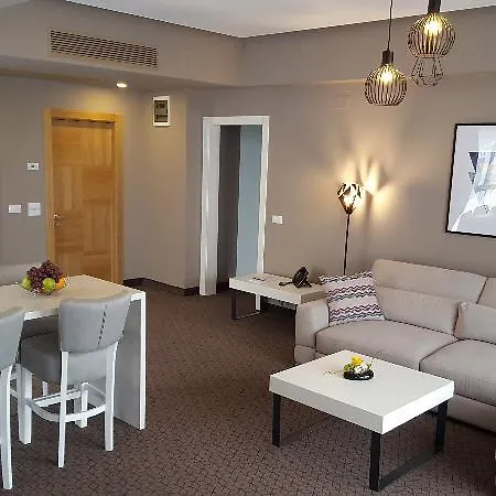 Nyota & Conference Center 4* Mamaia