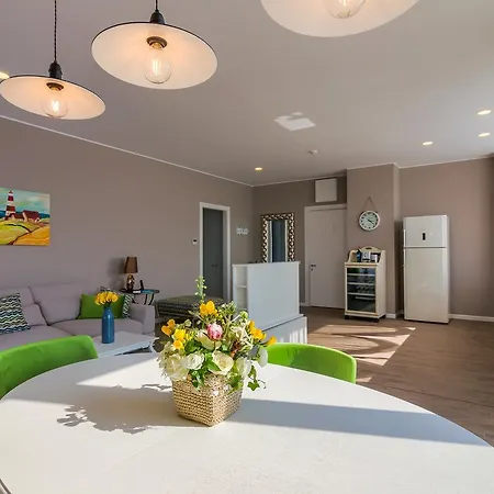 Nyota & Conference Center فندق