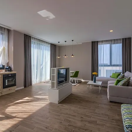 Nyota & Conference Center Hotel Mamaia