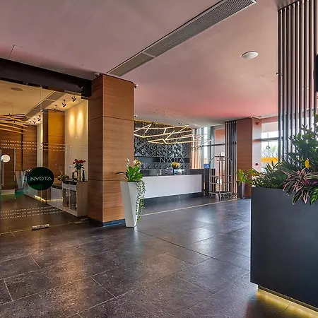 Hotel Nyota & Conference Center