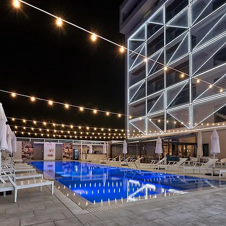 فندق Nyota & Conference Center مامايا