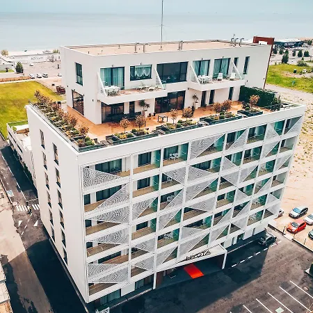 Nyota & Conference Center Отель 4*