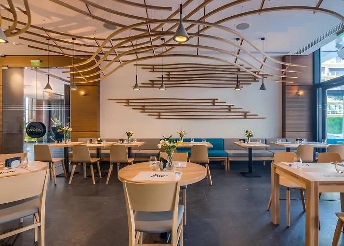 Hotel Nyota & Conference Center