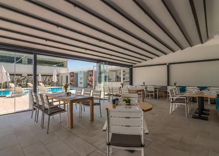 Hotel Nyota & Conference Center Mamaia