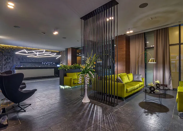 Nyota & Conference Center 4*