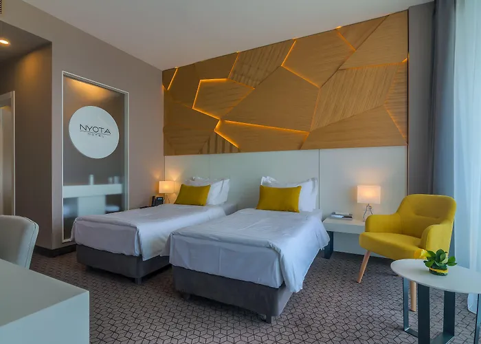 Hotel Nyota & Conference Center