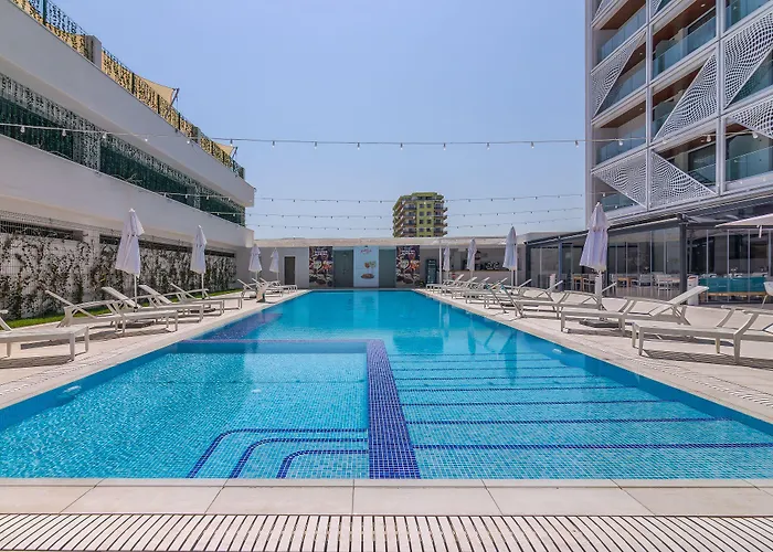 Hotel Nyota & Conference Center