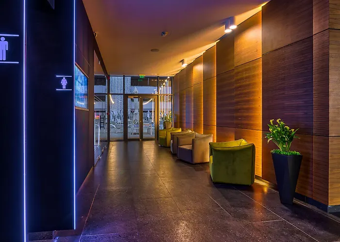 Hotel Nyota & Conference Center 4*