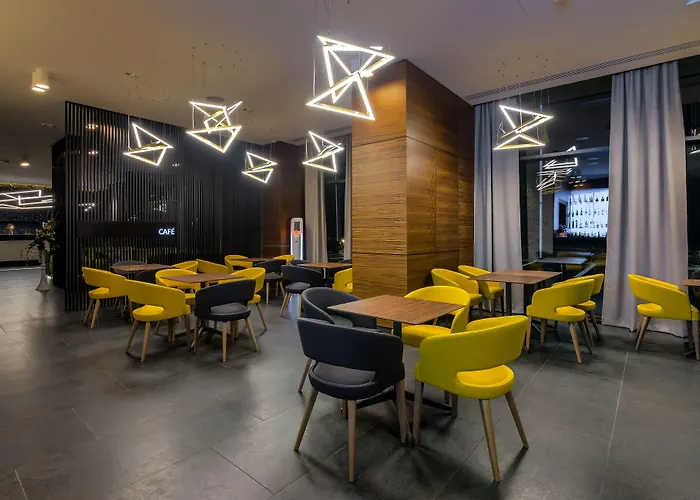 Ξενοδοχείο Nyota & Conference Center 4*