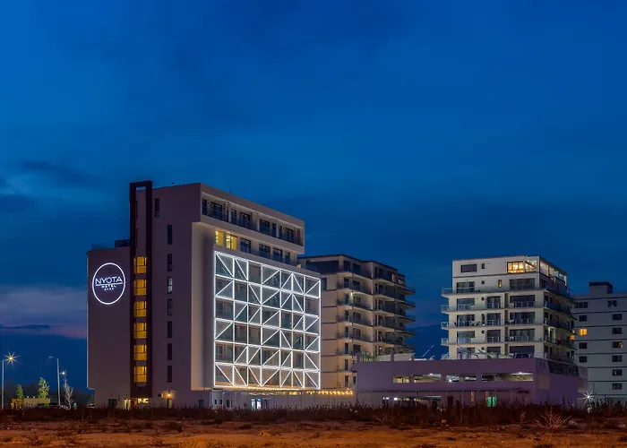 Nyota & Conference Center Hotel 4*