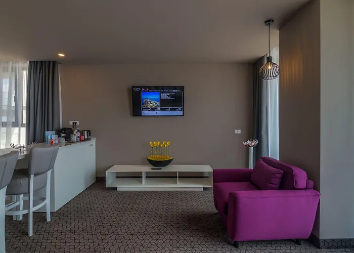 Nyota & Conference Center Hotel