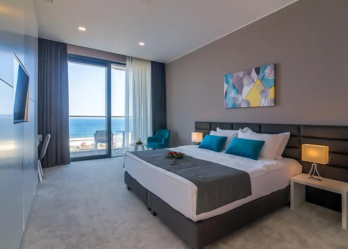 Nyota & Conference Center Mamaia