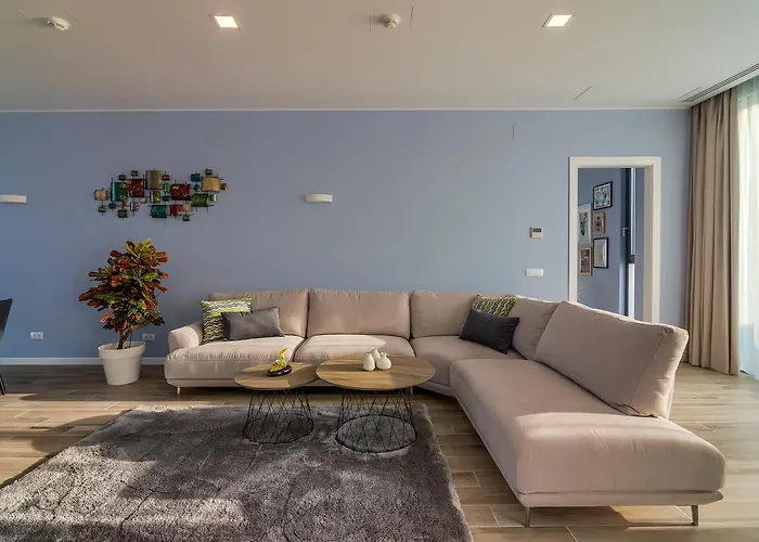 Nyota & Conference Center Hotel 4*