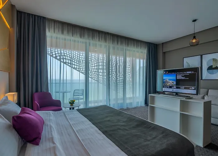 Nyota & Conference Center 4*