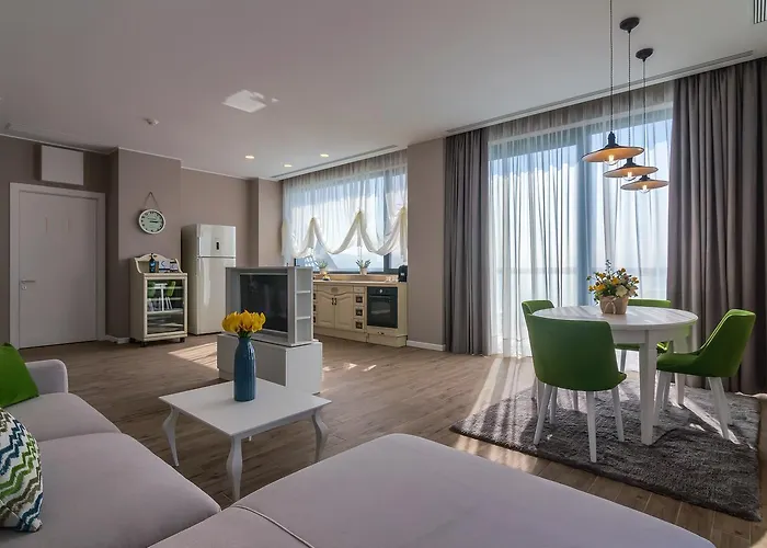 Nyota & Conference Center Hotel 4*