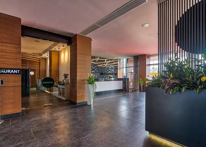 Hotel Nyota & Conference Center